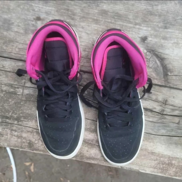 Air Jordan 1 Retro High GG 'VIVID PINK' - Picture 2 of 9